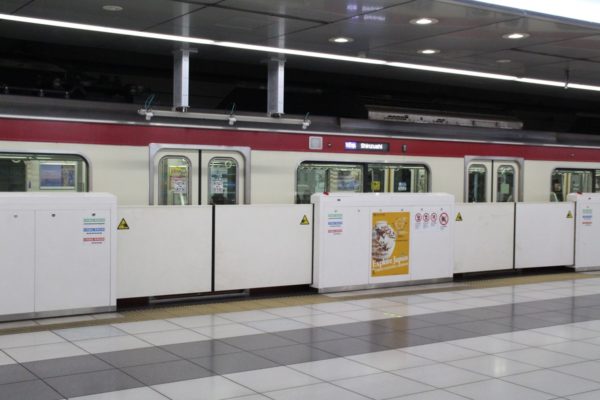 京急電鉄のホームドア：羽田空港第3ターミナル駅のタイプ