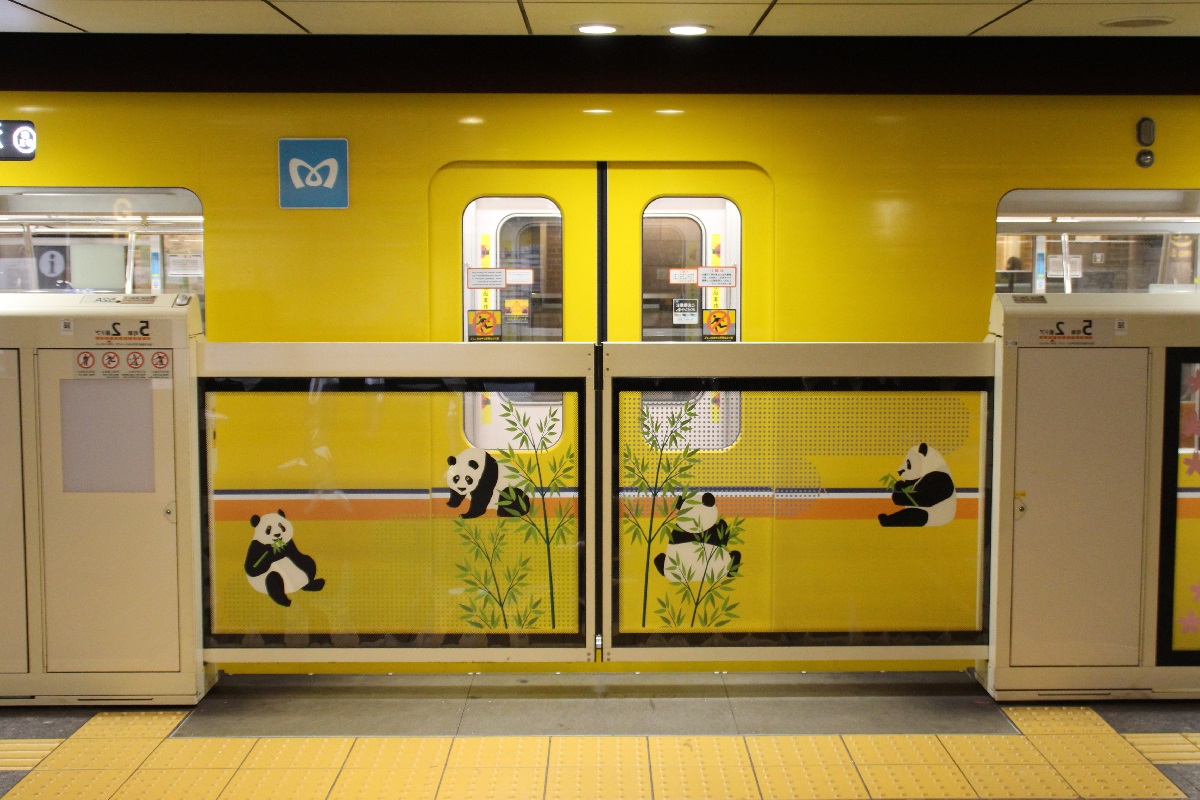 東京メトロ 銀座線のホームドア：上野駅1番線先行導入タイプ