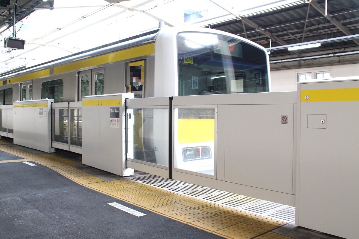 JR東日本 中央・総武線各駅停車のホームドア：従来型ホームドアの仕様